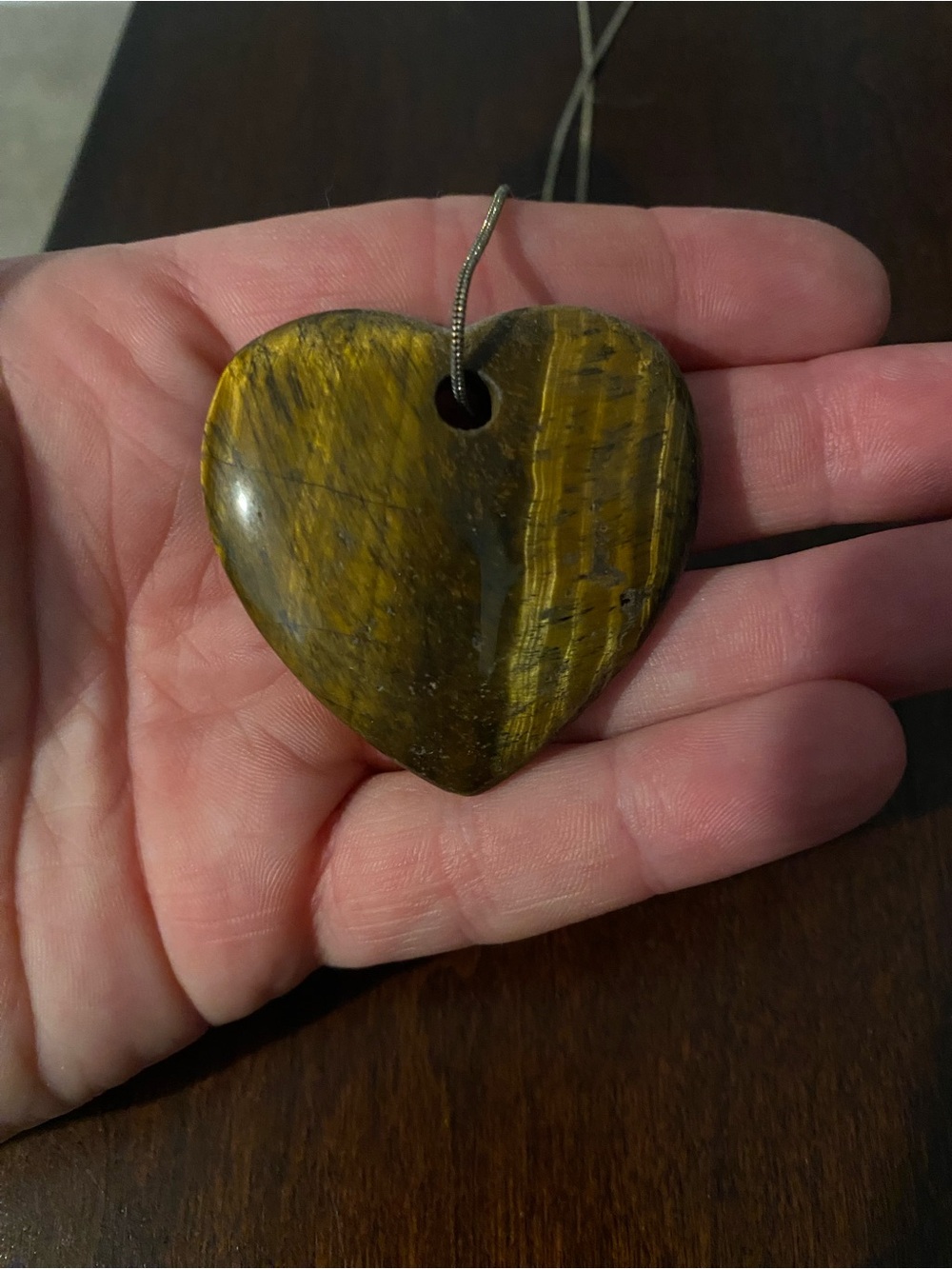 Heart-Shaped Tiger's Eye Pendant Necklace in Golden Brown